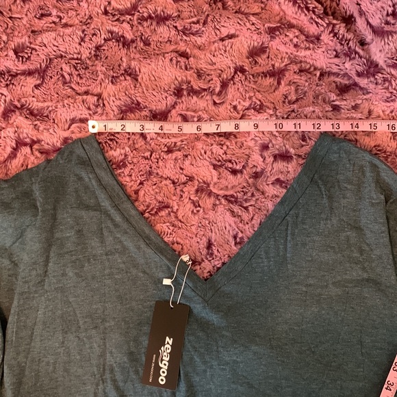 Teal v-neck off shoulder long sleeve tee - Picture 5 of 6